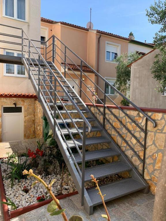 Apartman Meghan Pula Exterior foto