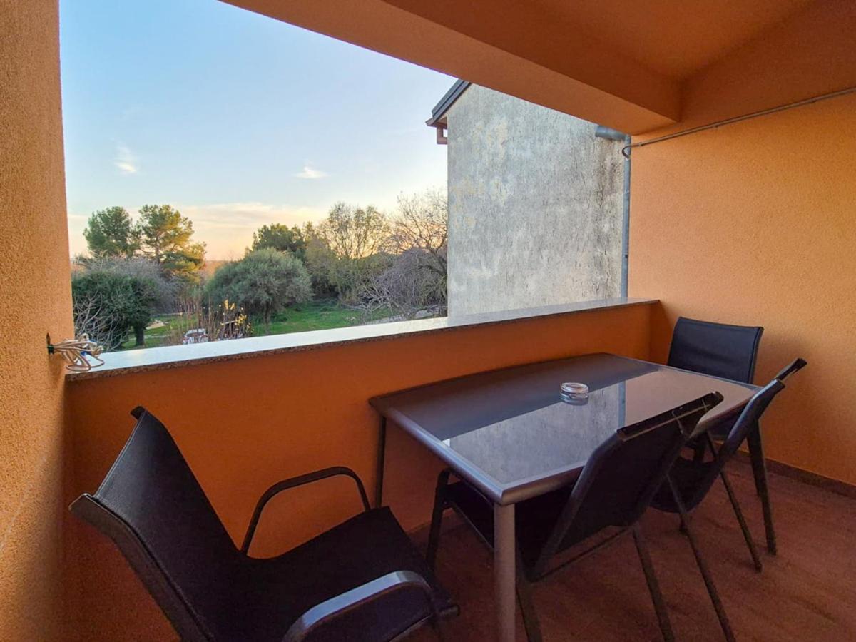 Apartman Meghan Pula Exterior foto